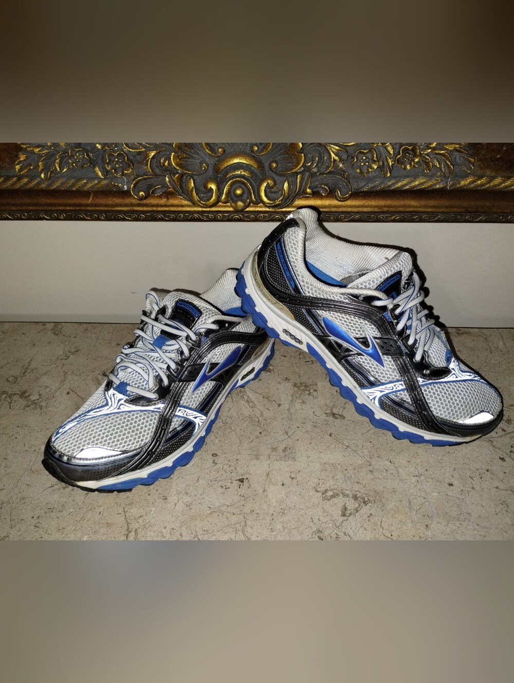 Brooks Trance 10 Men's Running Sneakers - White, Black & Blue